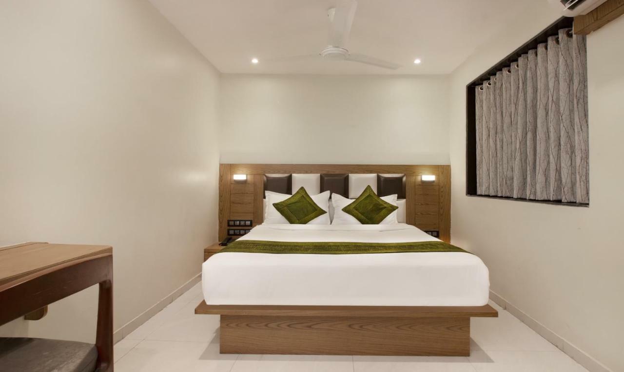 Hotel Residency Park Mumbai Exteriör bild