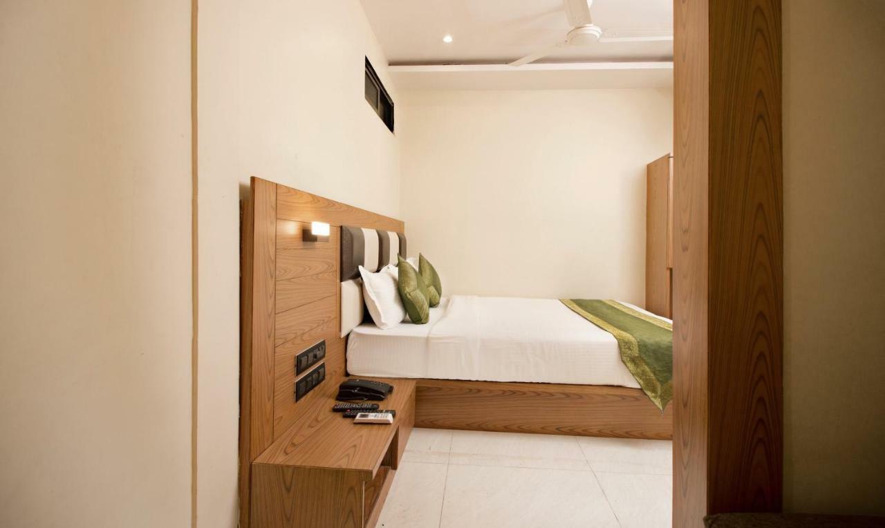 Hotel Residency Park Mumbai Exteriör bild